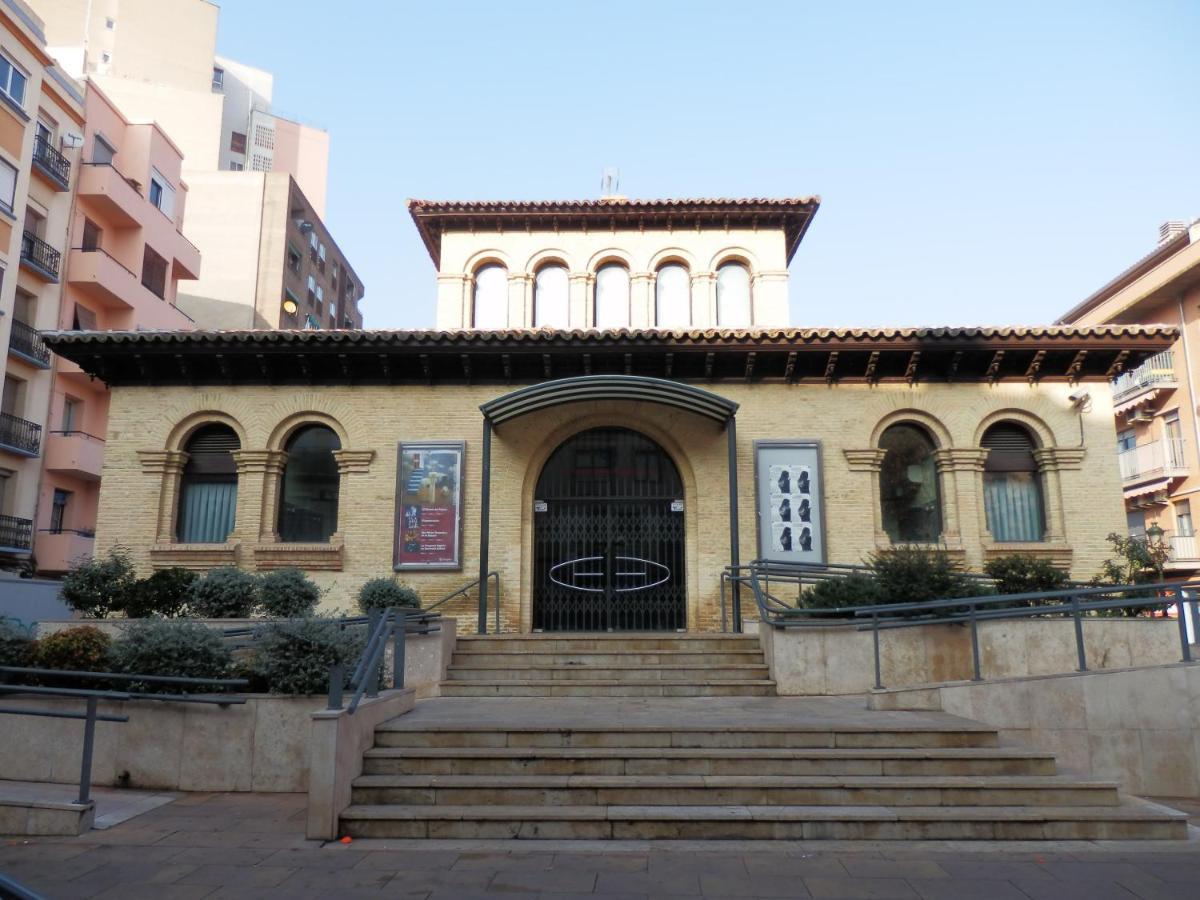 Ferienwohnung Apartamento Teatro Del Mercado Saragossa Exterior foto